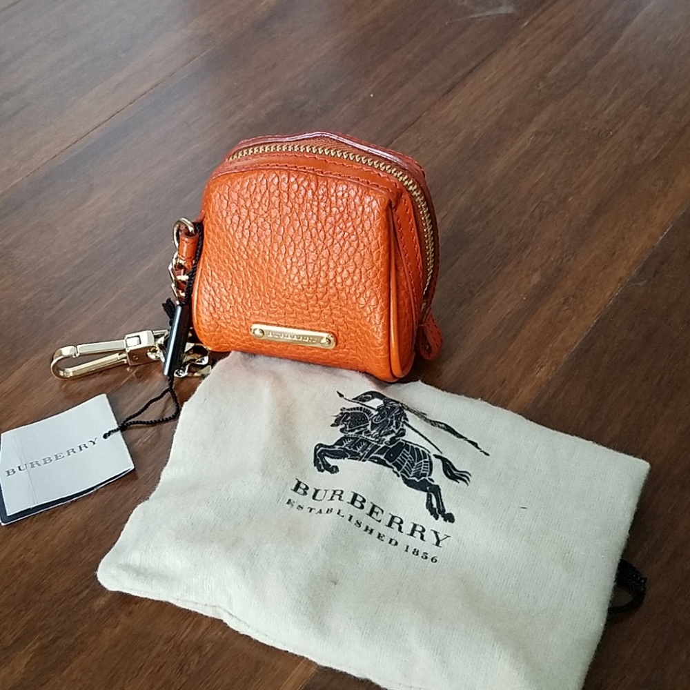 New with tags Burberry Isla Grainy Coin Purse